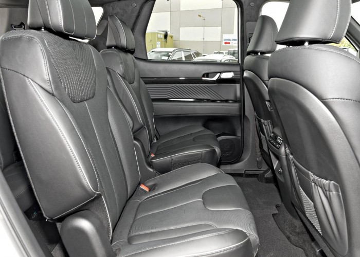 Used 1
                    HYUNDAI
                     for Sale Image