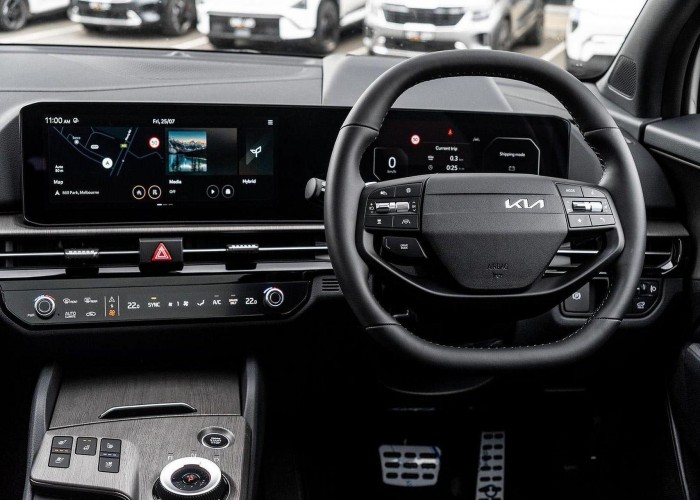 Used 1
                    KIA
                     for Sale Image