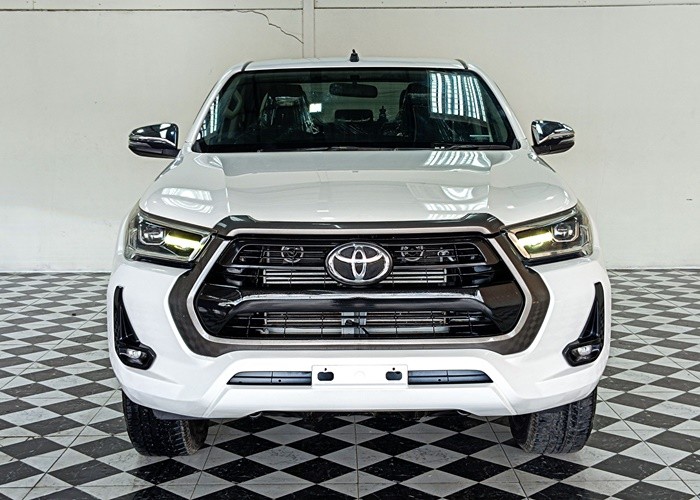 Used 8
                    TOYOTA
                     for Sale Image