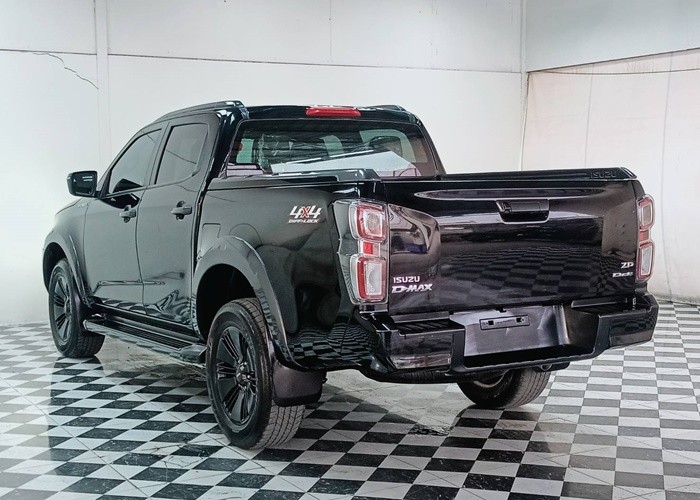 Used 6
                    ISUZU
                     for Sale Image