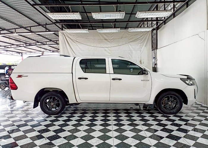 Used 10
                    TOYOTA
                     for Sale Image