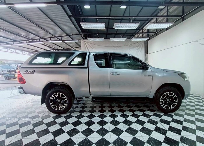 Used 8
                    TOYOTA
                     for Sale Image