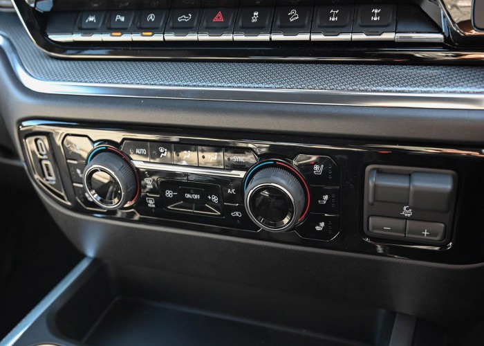 Used 1
                    CHEVROLET
                     for Sale Image